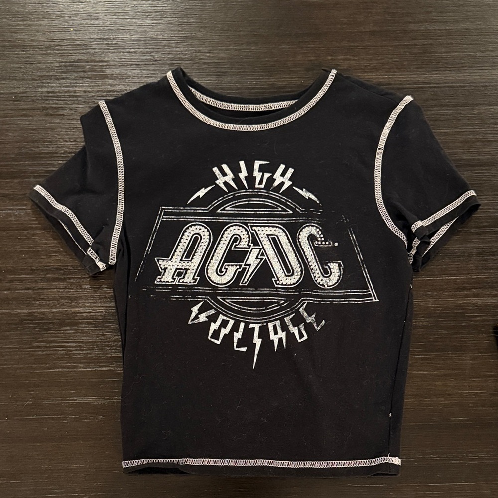 AC/DC women’s crop sexy High Voltage Black Tee size XS